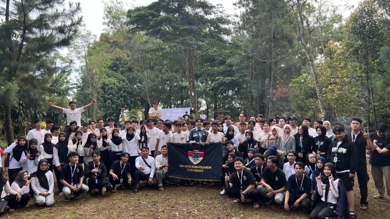 Malam Keakraban Mahasiswa Sistem Informasi 2025: Satukan Kebersamaan, Ciptakan Keharmonisan