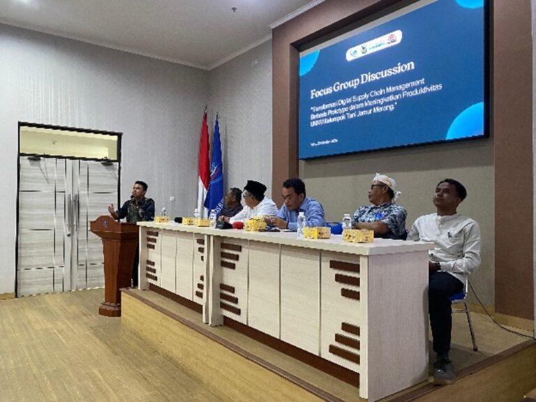 FOCUS GROUP DISCUSSION (FGD) Transformasi Digital Supply Chain Management Berbasis Prototype dalam Meningkatkan Produktivitas UMKM Kelompok Tani Jamur Merang